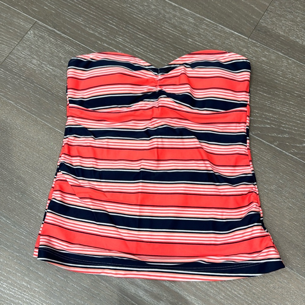 Gap body swimwear size small like new top and bottom